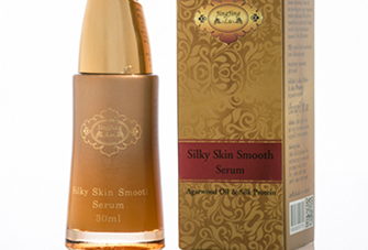 Gold ring with diamonds On the white background