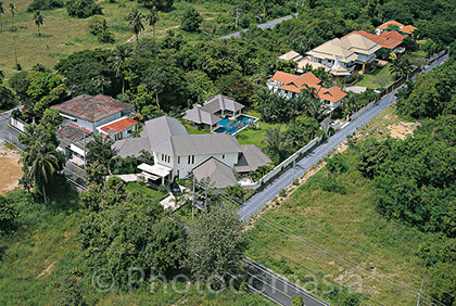 Aerial photo of Bankok skyline to see Dusithani hotel