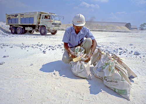 SGS Testing of gypsum Testing of gypsum outside in Thailand