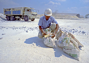 Testing of gypsum outside in Thailand